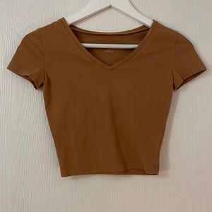 Brown V-neck top🍂